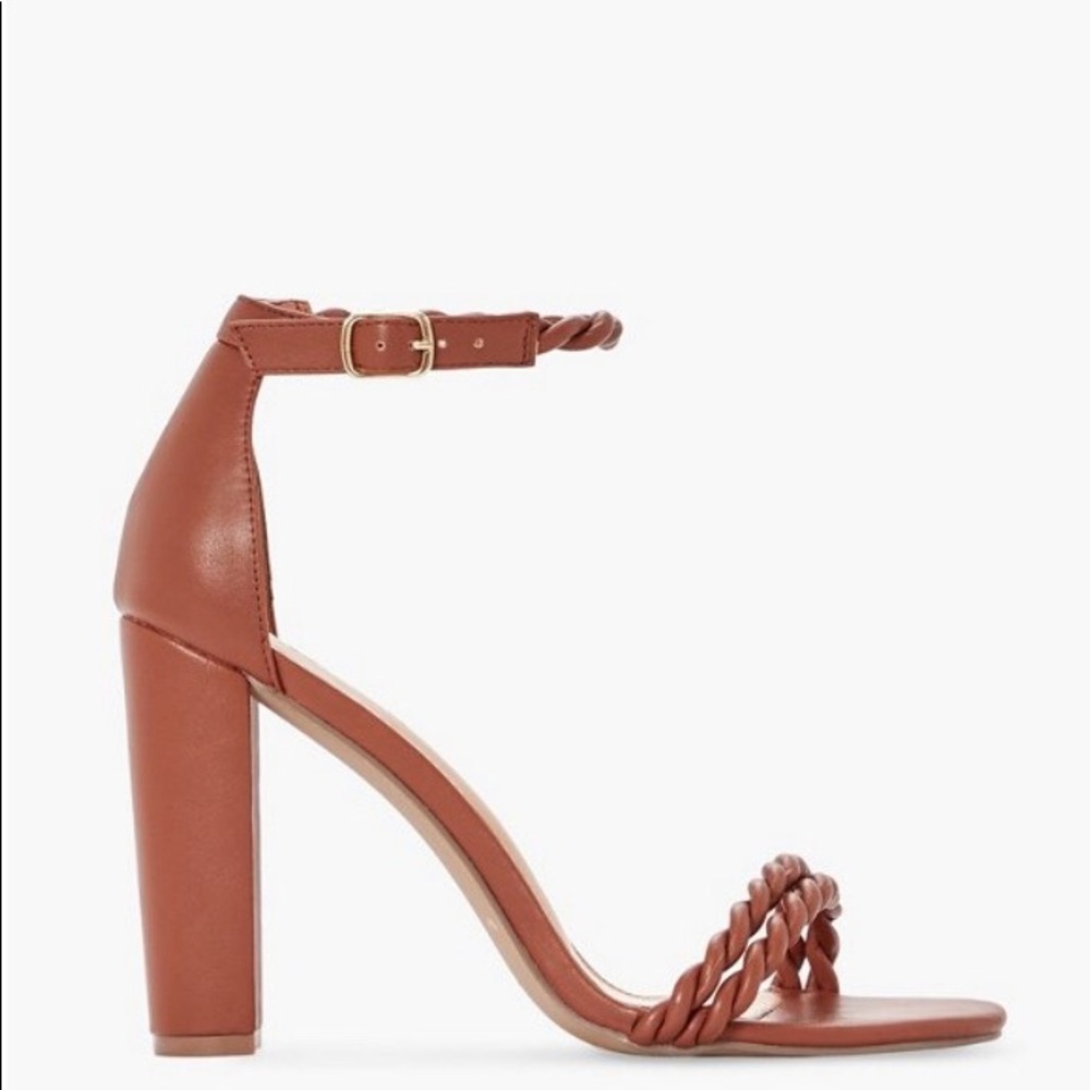 Twisted Strap Heeled Sandal